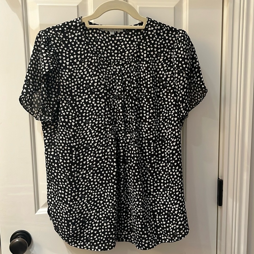 Short sleeve maternity blouse
